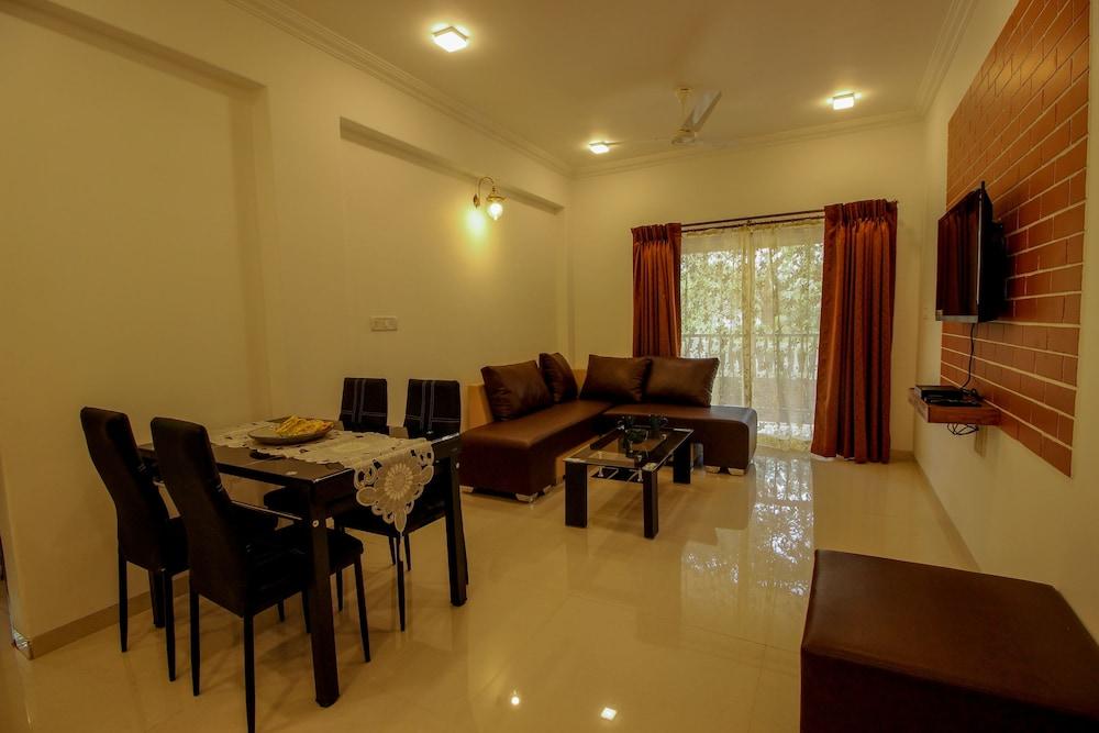 OYO Home 10966 Poolside Paradise 2BHK