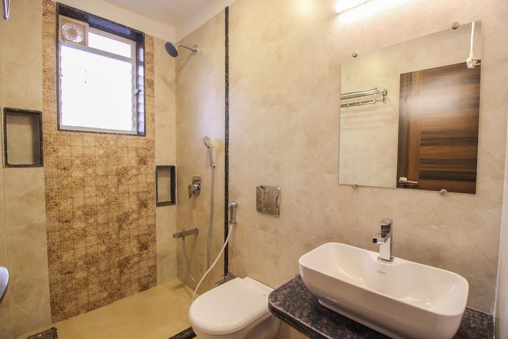 OYO Home 10966 Poolside Paradise 2BHK