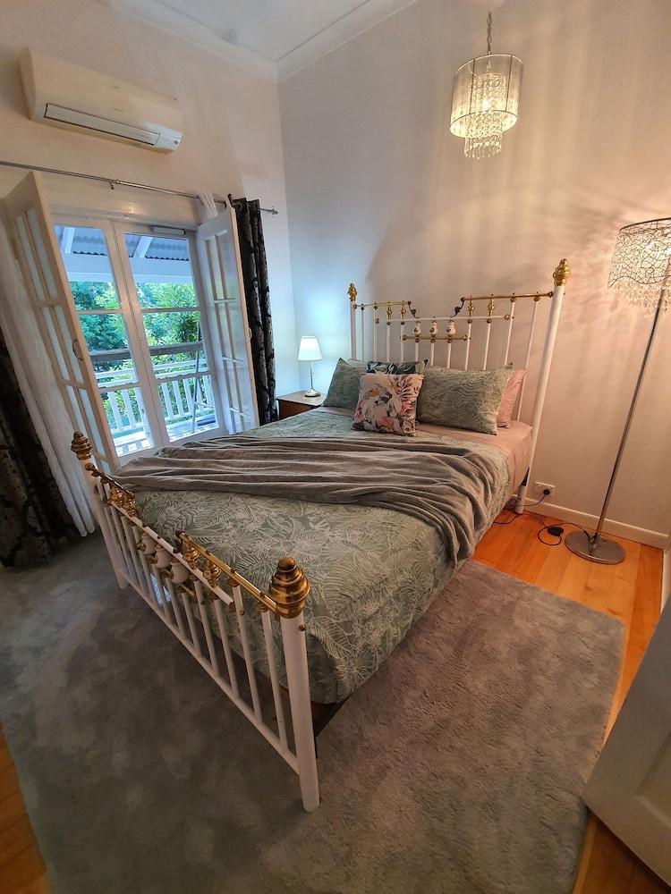 Airlie Beach Eco Cabins