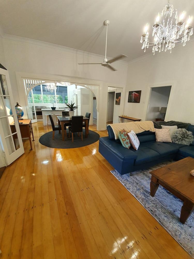 Airlie Beach Eco Cabins