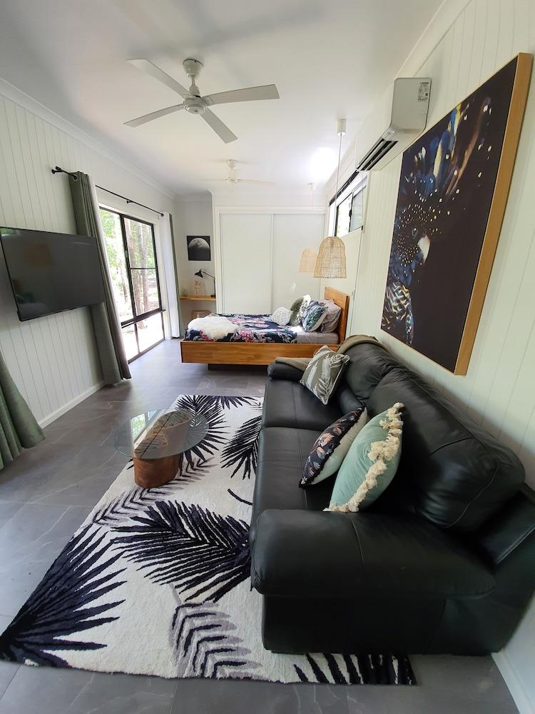 Airlie Beach Eco Cabins