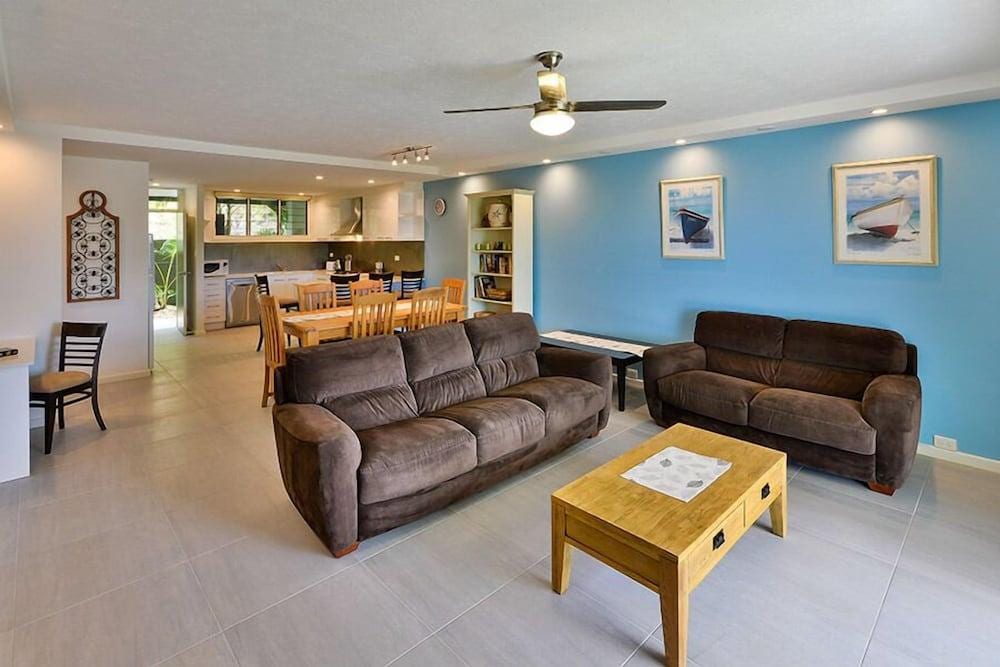Hibiscus Apartments on Hamilton Island