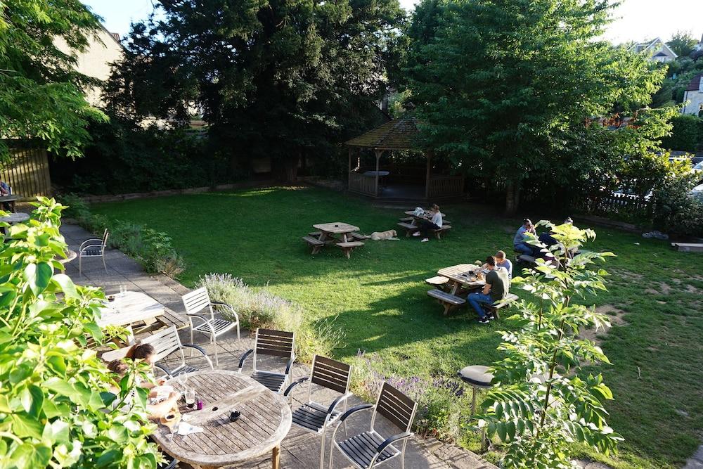 The Barge Inn