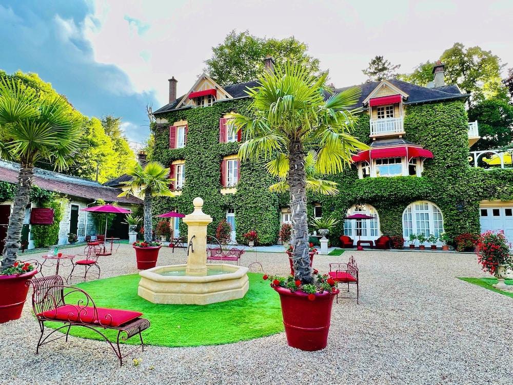 Le Manoir Des Cavaliers