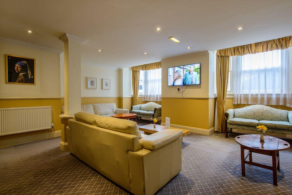 Russell Hotel - Daish'S Holidays