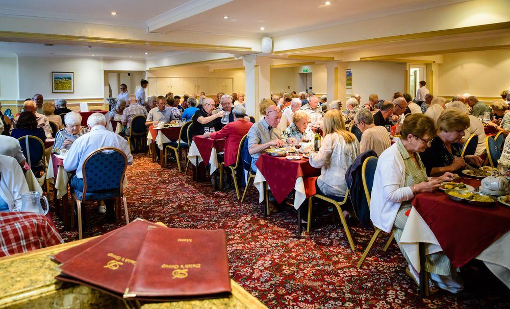 Russell Hotel - Daish'S Holidays