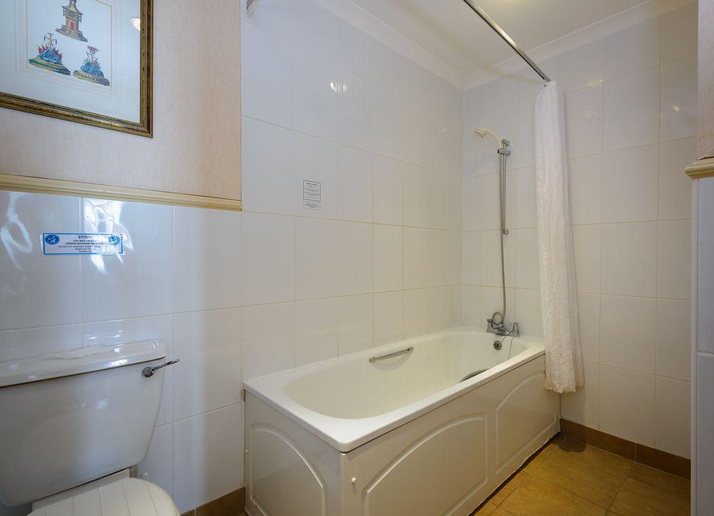 Russell Hotel - Daish'S Holidays