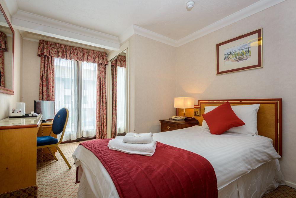 Russell Hotel - Daish'S Holidays