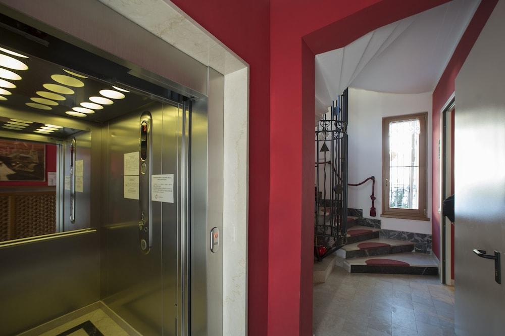 Hotel Casteluce