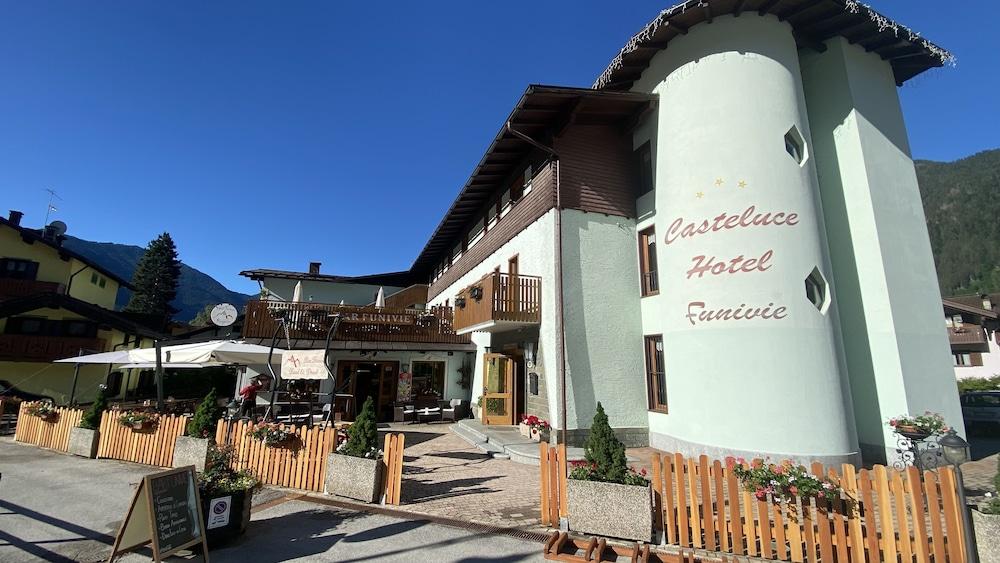 Hotel Casteluce