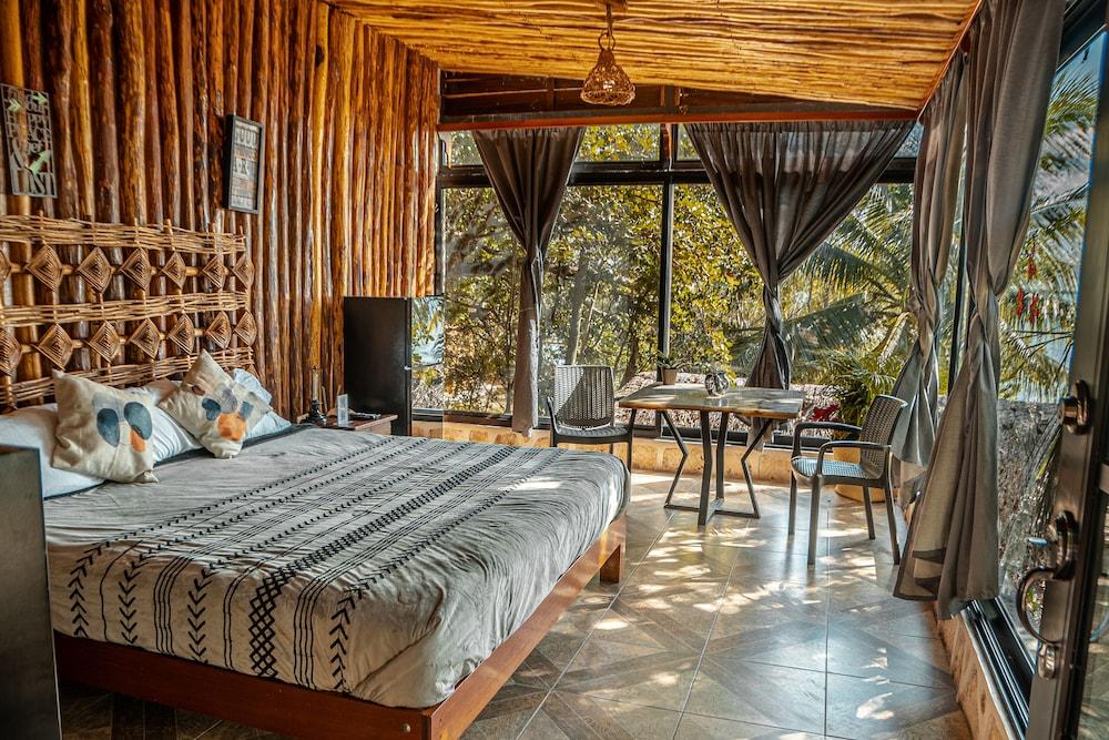 Pier Hotel Bacalar