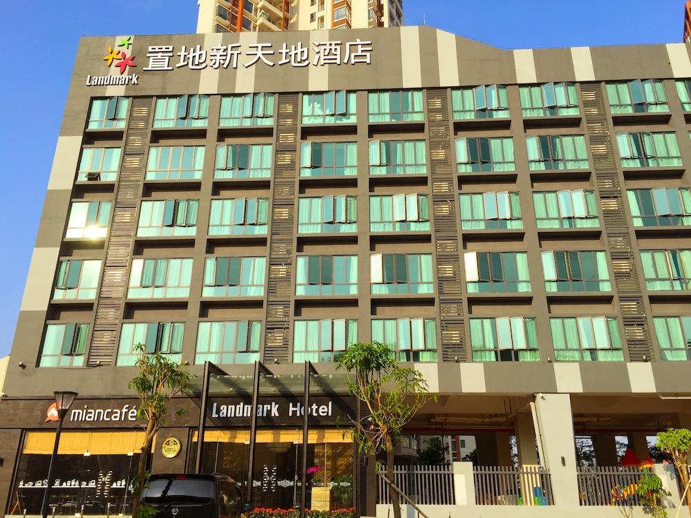 Landmark Hotel