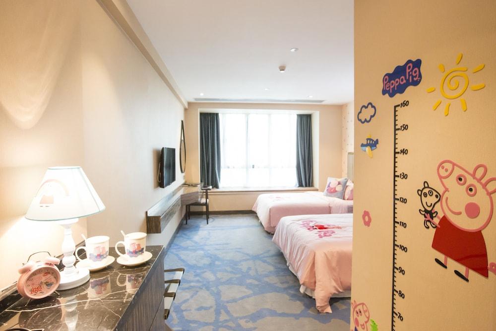 Landmark Hotel
