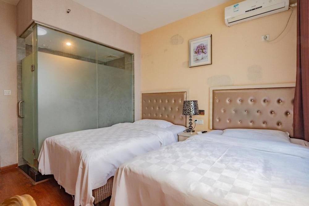 Chengdu Pinyi Minsheng Holiday Hotel
