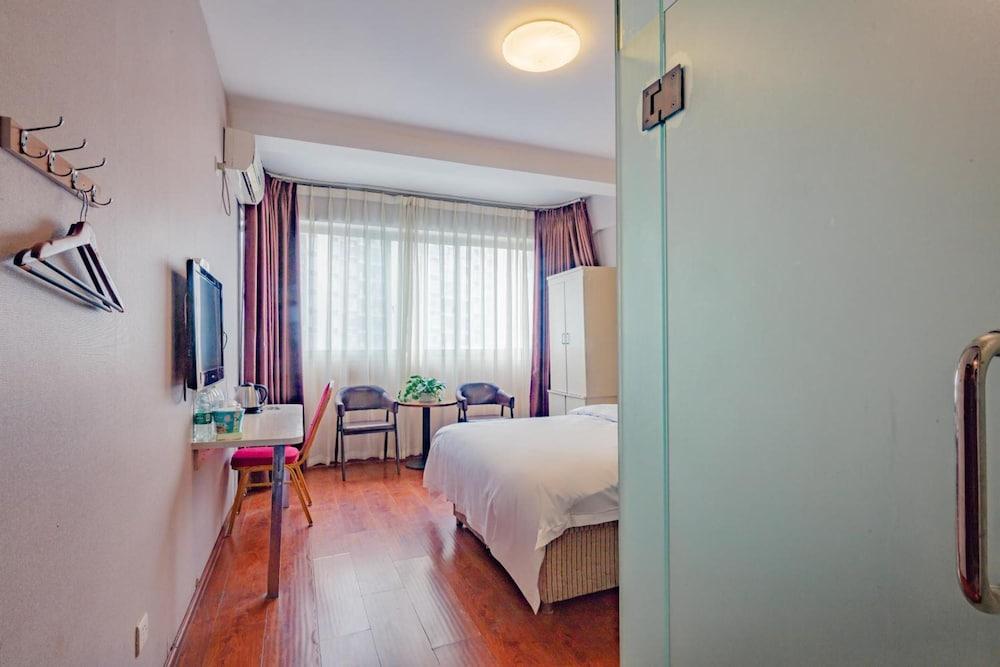 Chengdu Pinyi Minsheng Holiday Hotel