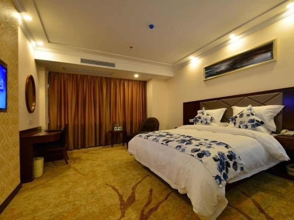 Greentree Inn Wuxi Xidong Xincheng High Speed Rail East Station Hotel