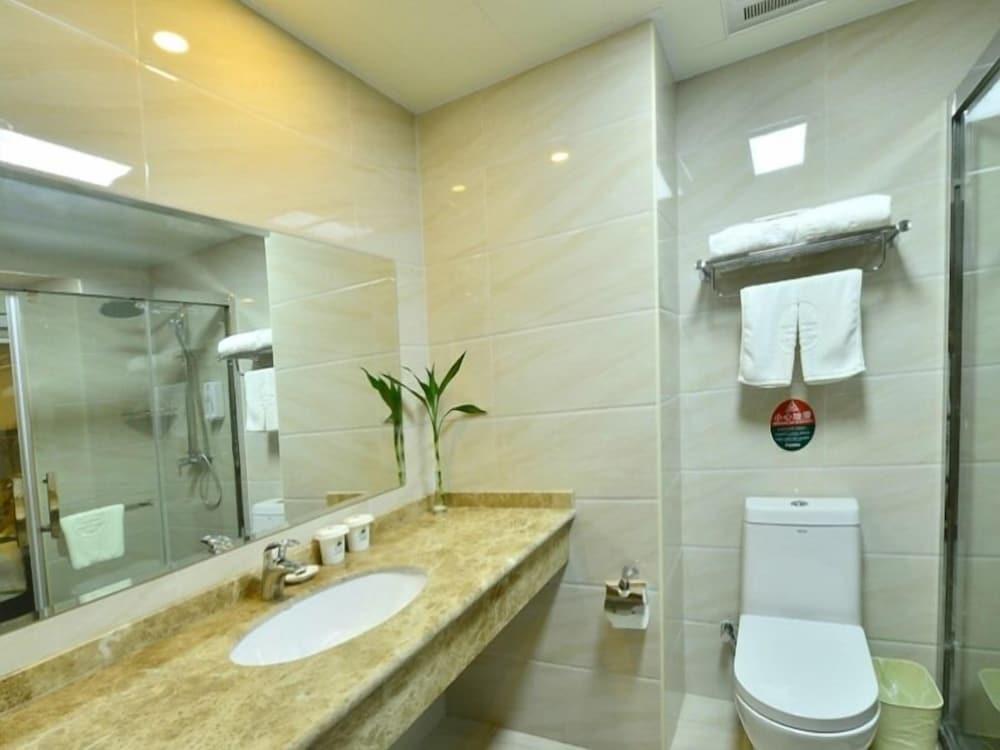 Greentree Inn Wuxi Xidong Xincheng High Speed Rail East Station Hotel
