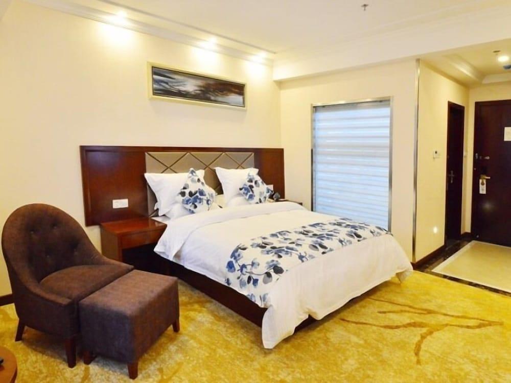 Greentree Inn Wuxi Xidong Xincheng High Speed Rail East Station Hotel