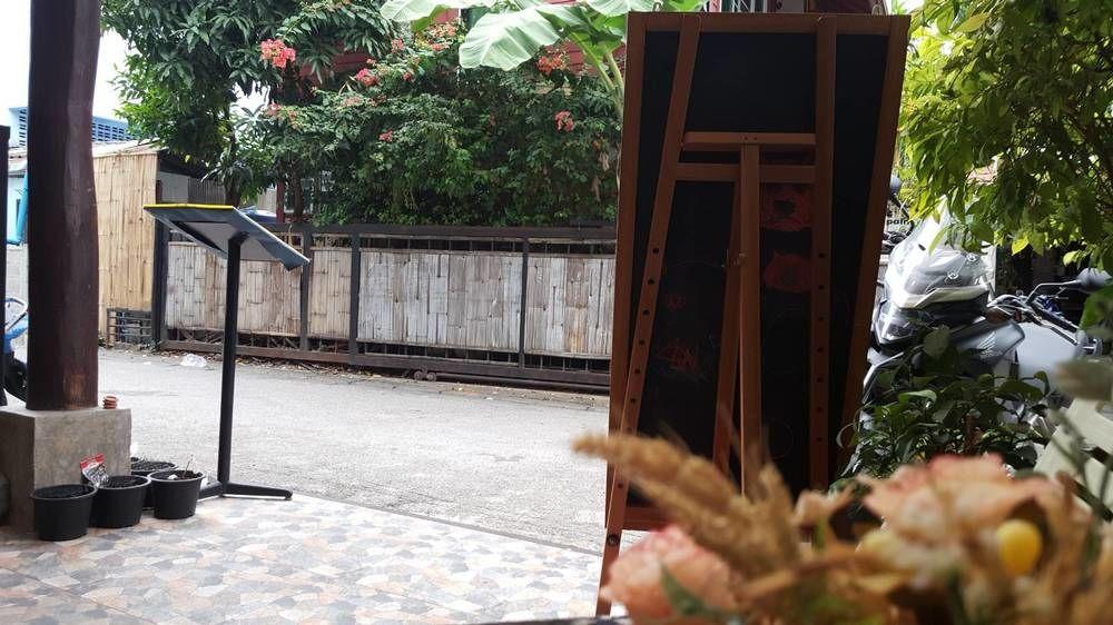 The Commonroom CNX