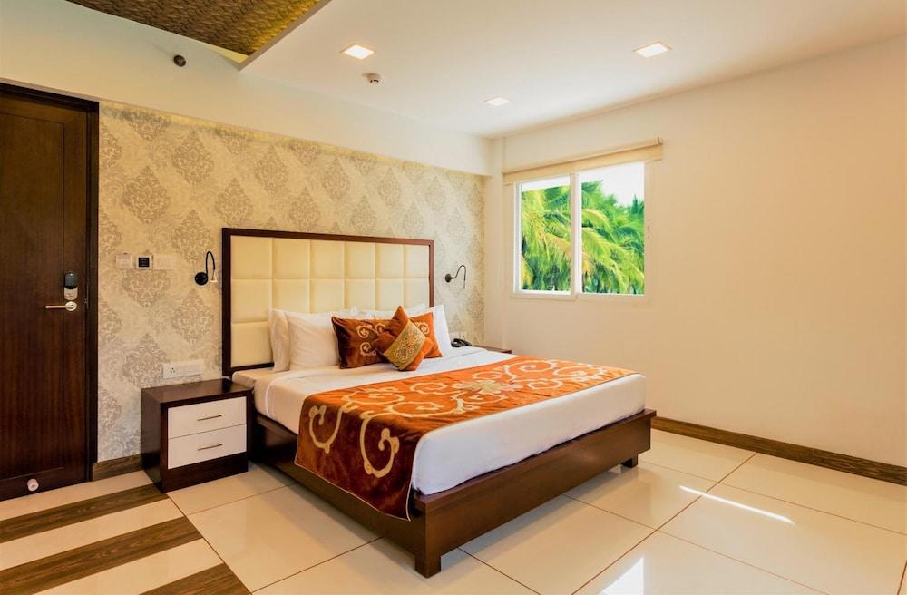 Summit Hampton Hotel