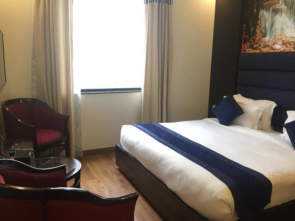 Hotel Pearl Blue