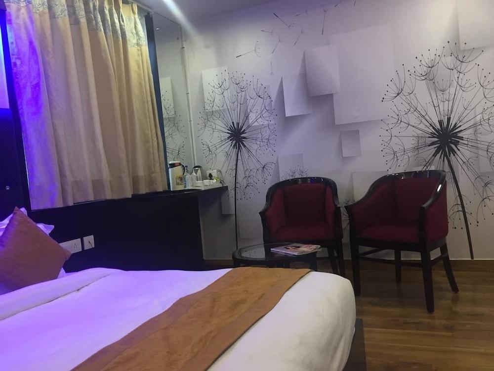 Hotel Pearl Blue