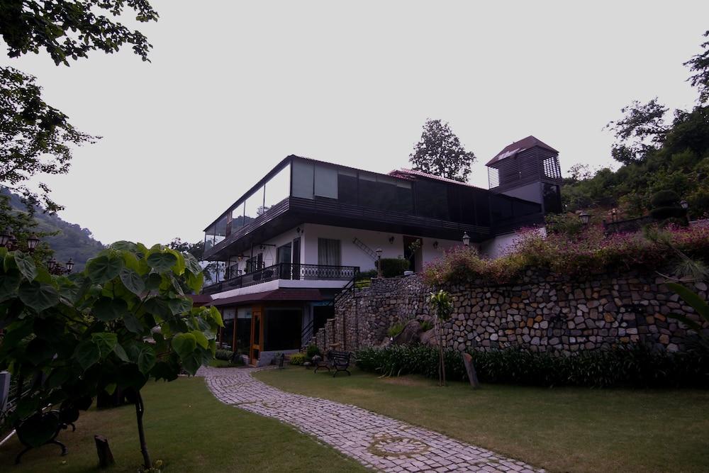 Shaantam Resort