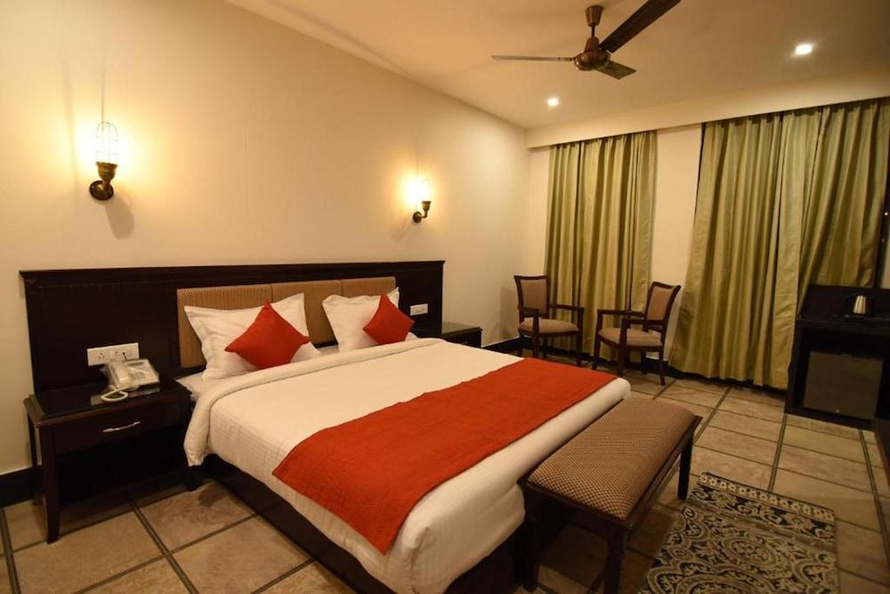 Shaantam Resort