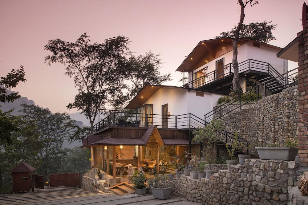 Shaantam Resort