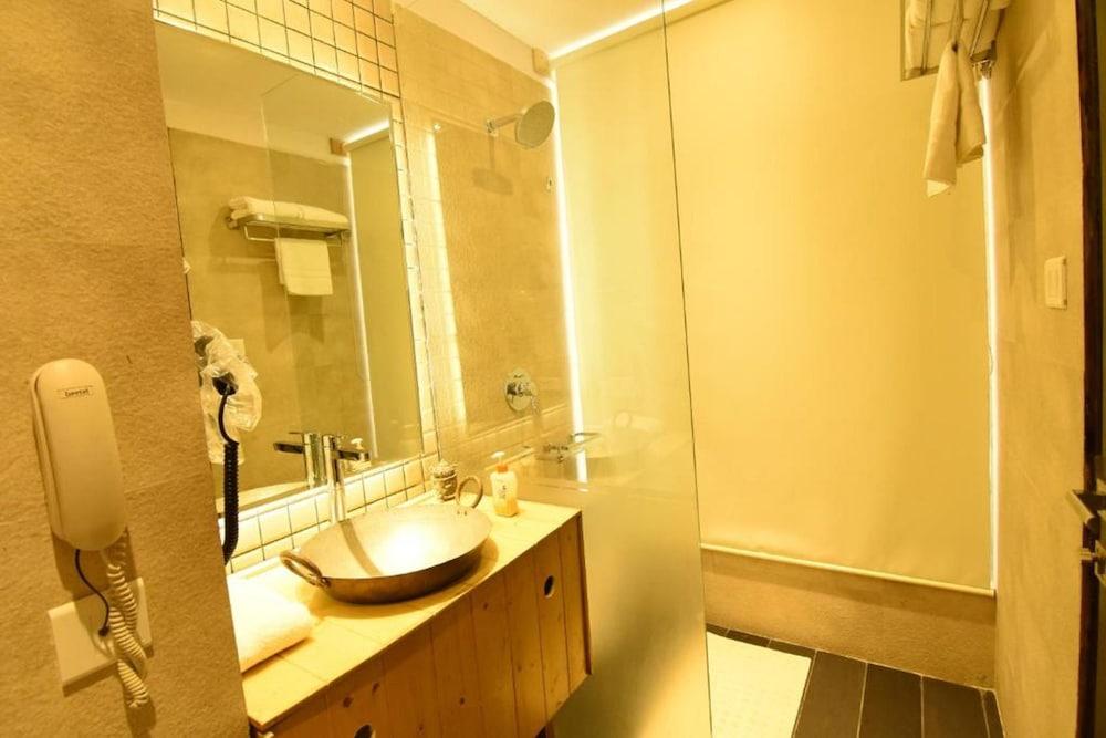 Shaantam Resort