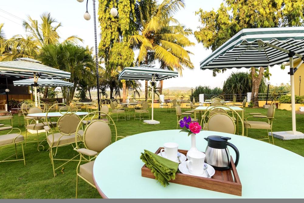 Oliva Resorts