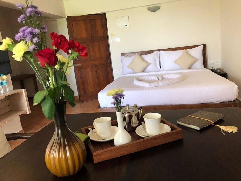 Oliva Resorts
