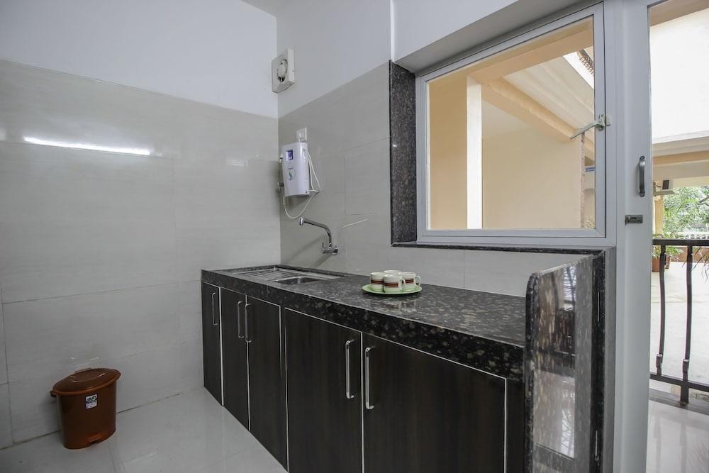 OYO Home 10966 Poolside Paradise 2BHK