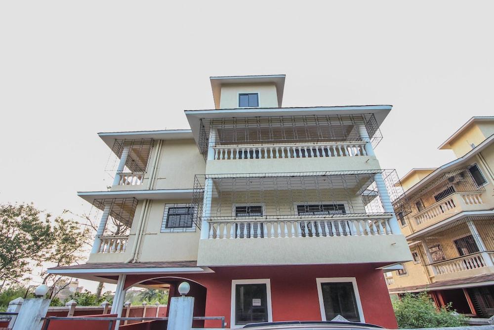 OYO 10402 Home 4BHK Villa Panjim Old Goa Highway