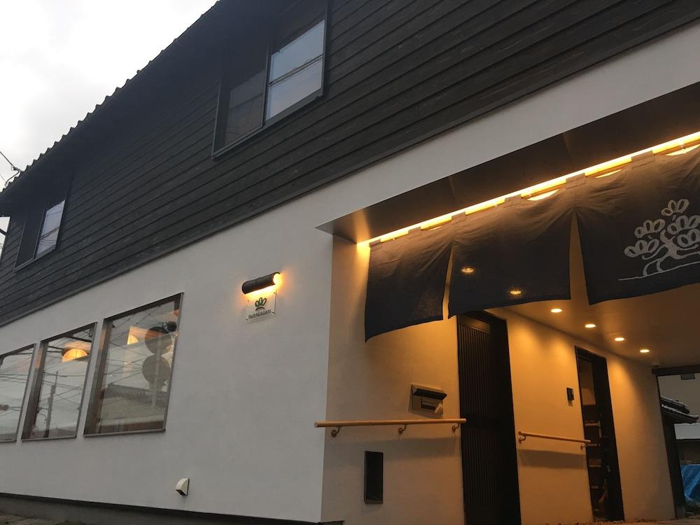 B&B Neagari