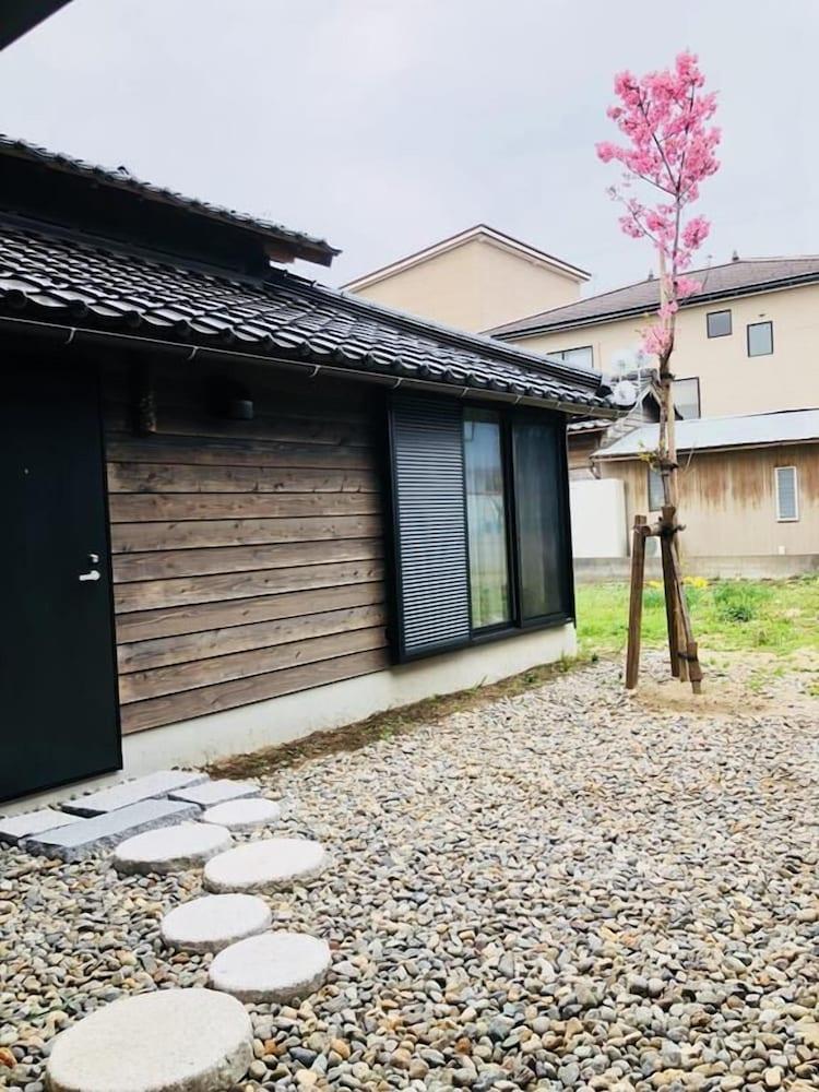 B&B Neagari