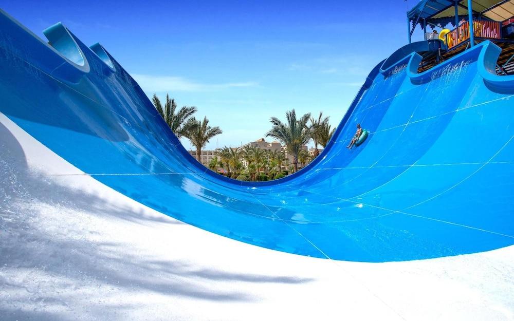 Hawaii Riviera Club Aqua Park