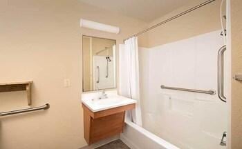 WoodSpring Suites Allentown