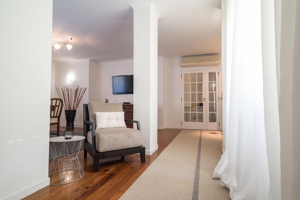 Arts in Penthouse Apartments Til Sol
