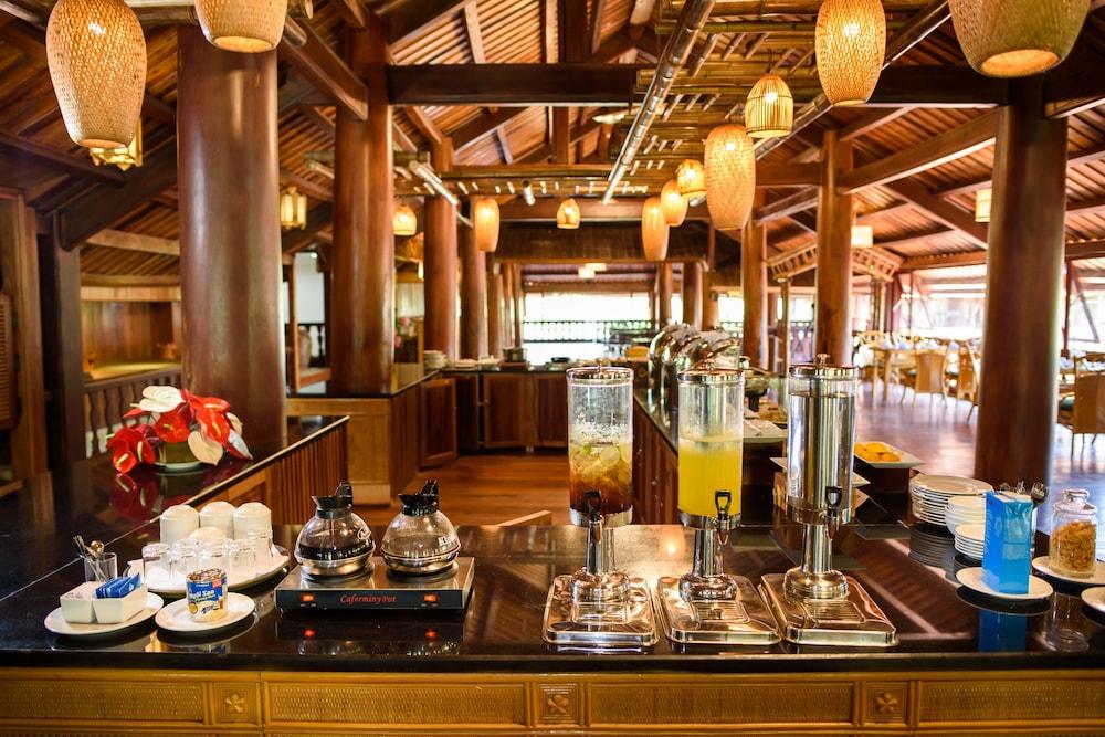 Sankofa Village Hill Resort And Spa