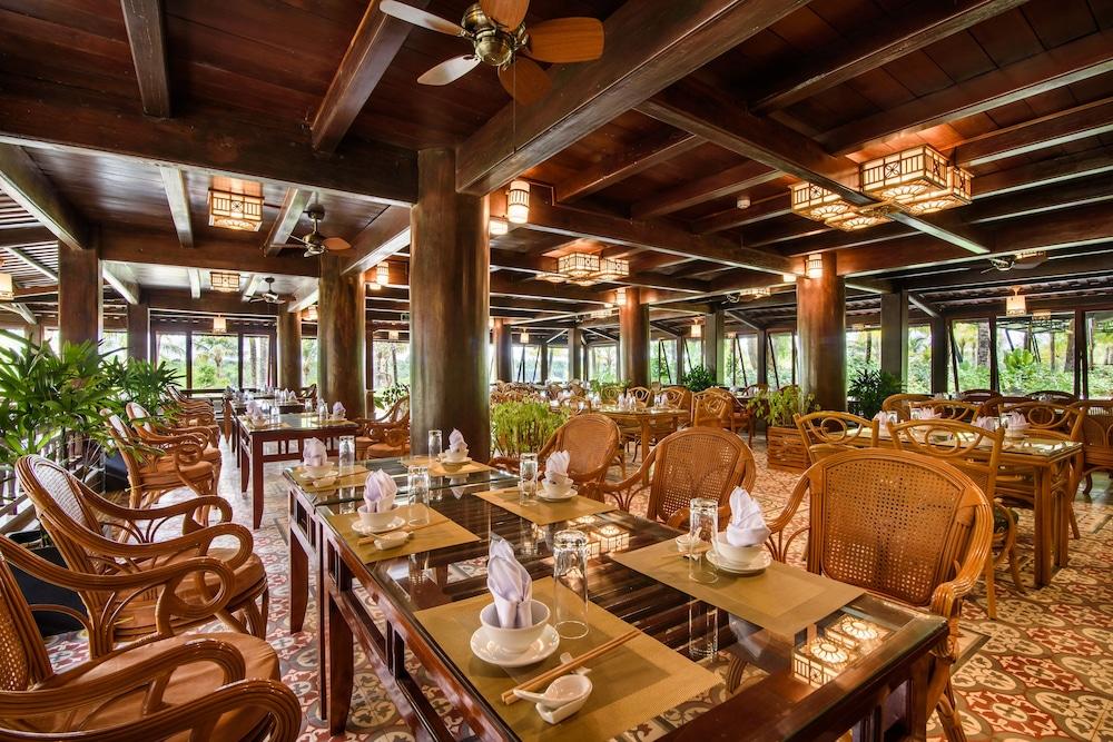 Sankofa Village Hill Resort And Spa