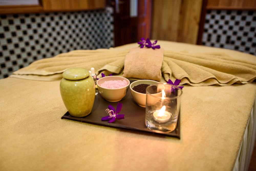 Sankofa Village Hill Resort And Spa