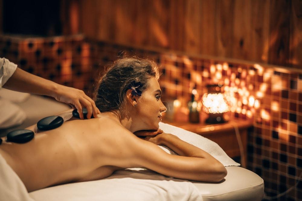 Sankofa Village Hill Resort And Spa