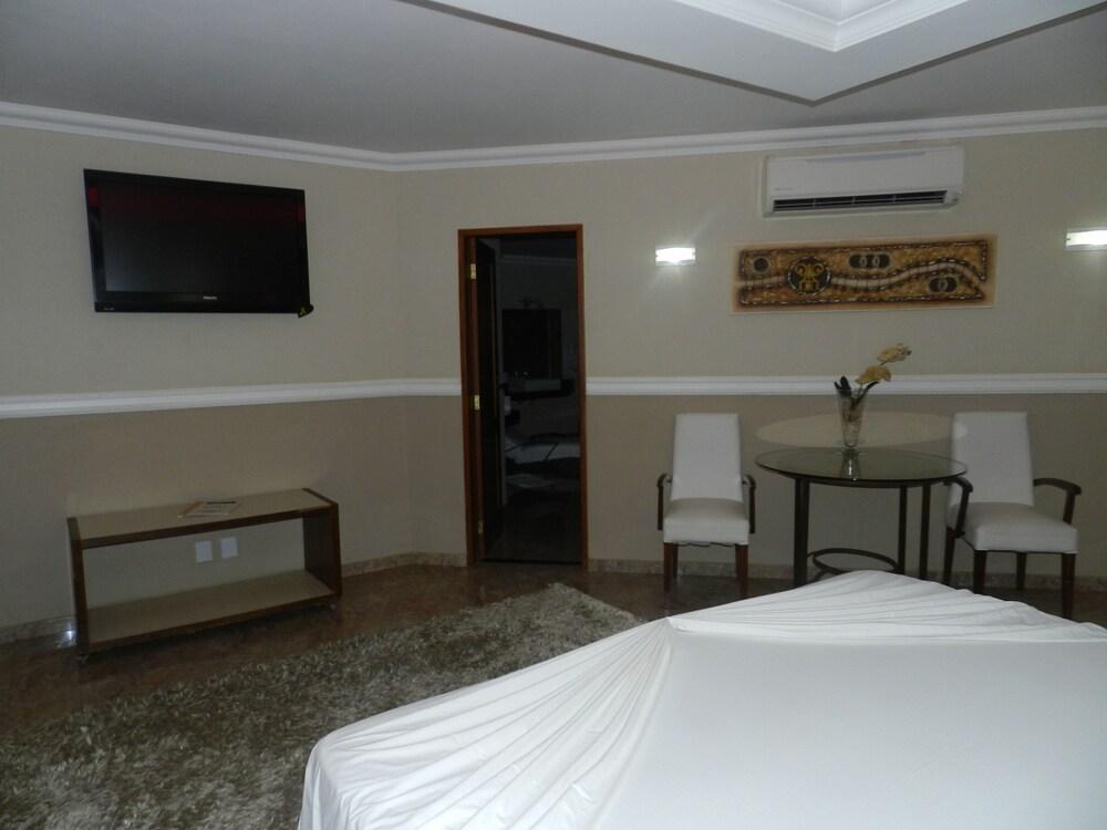 Paradise Inn Hotel