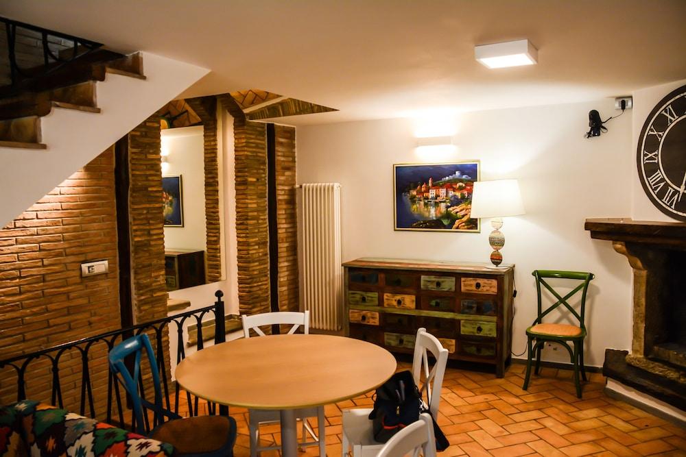Atlantis Inn Castelgandolfo