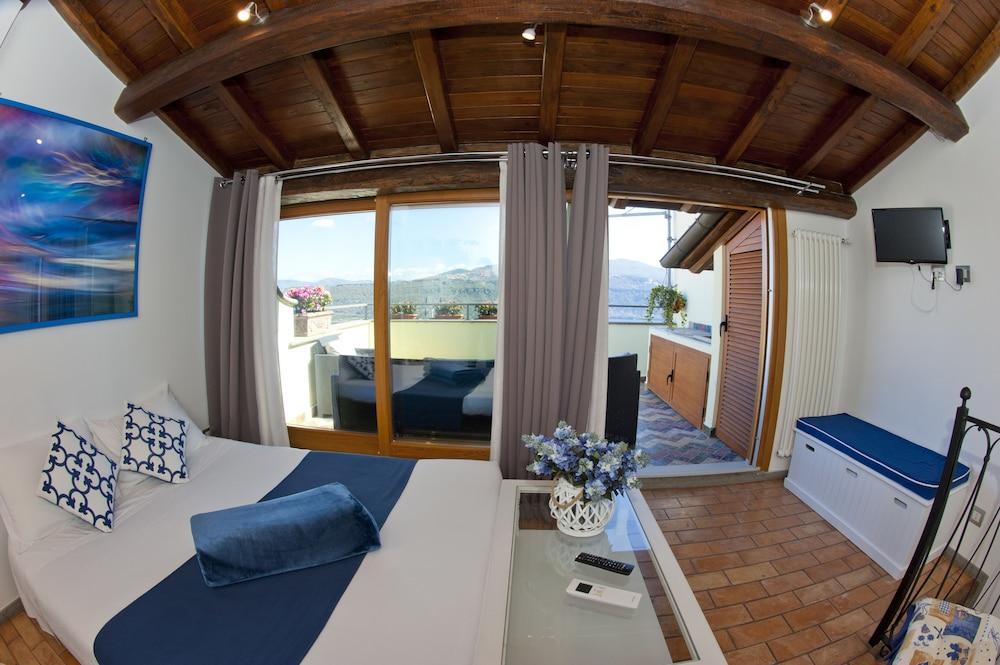 Atlantis Inn Castelgandolfo