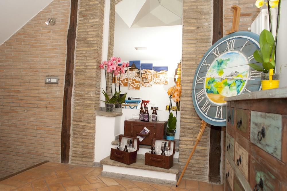 Atlantis Inn Castelgandolfo