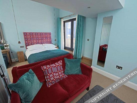 Harbourmaster Hotel