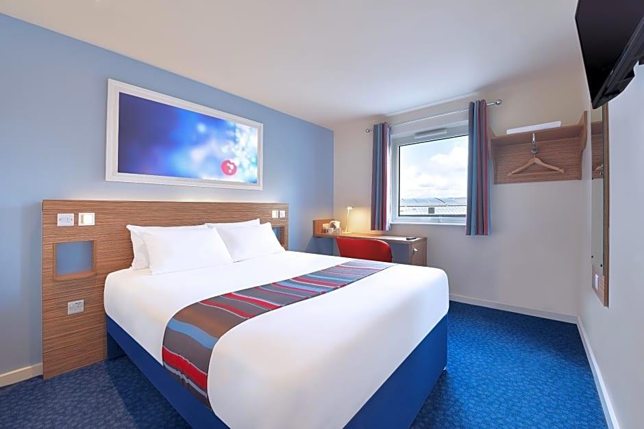 Travelodge Bromborough Hotel