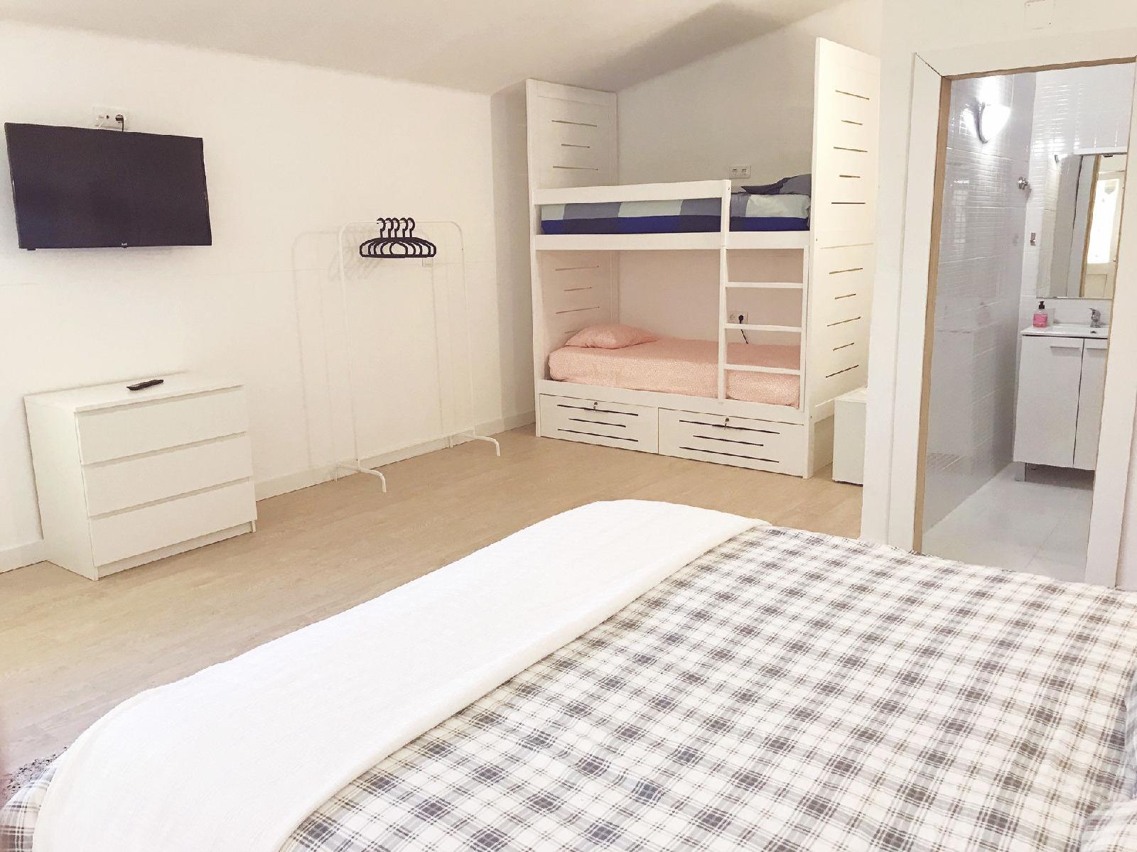 F3 Hostels